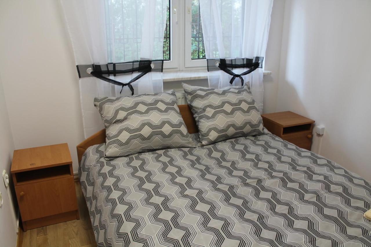 Saska Ochota Forest Guest House 华沙 外观 照片